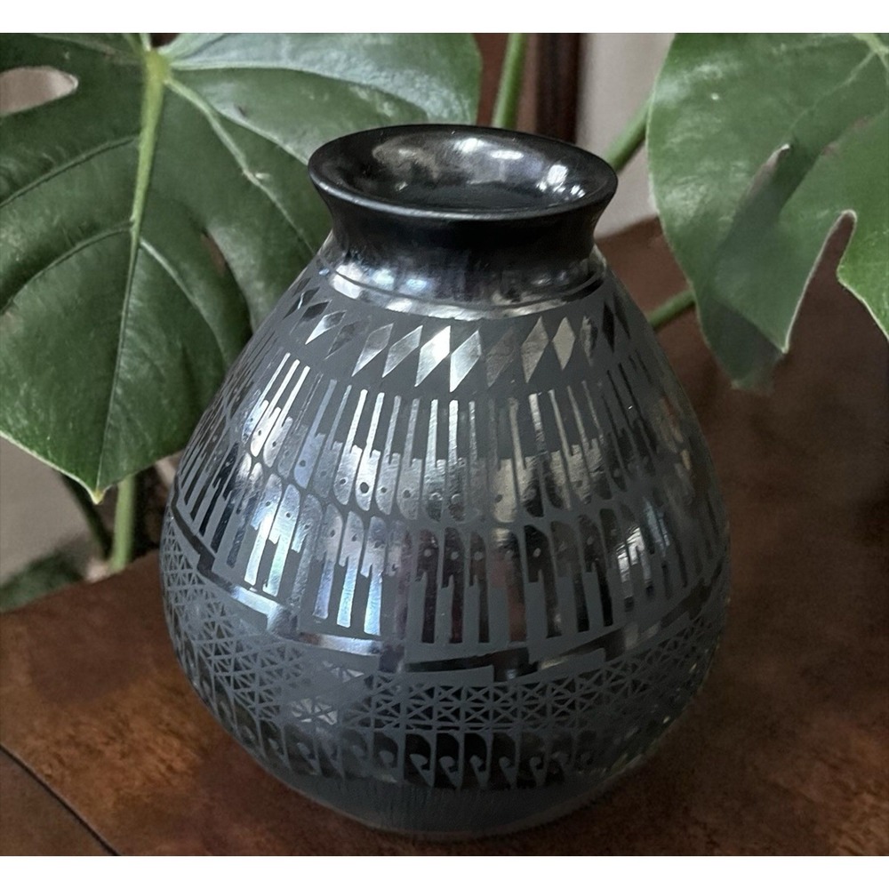 Mata Ortiz Pottery Viviana Martinez Black On Black Vase Olla Paquime Art Mexico